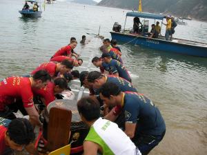 8 May 2011: HKIPC Deep Water Bay Dragon Boat Races Image
